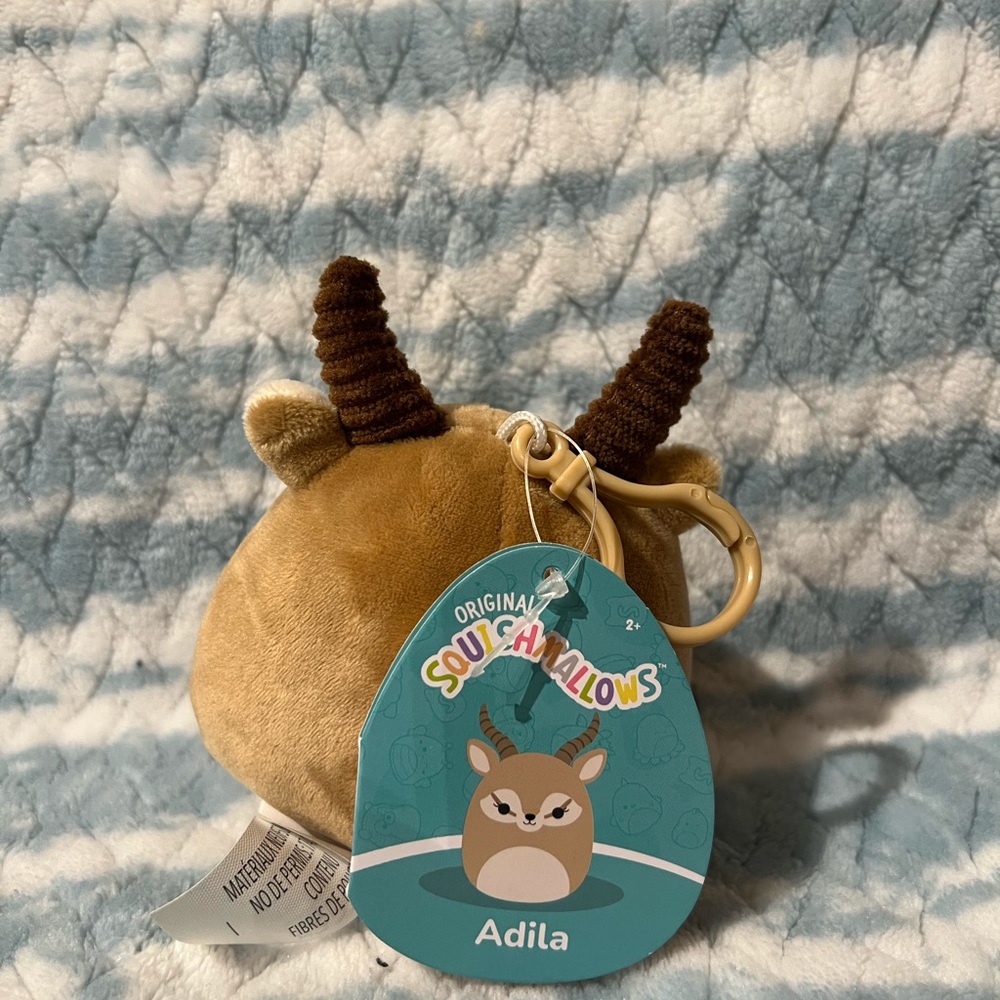 Adila the Antelope Clip Squishmallows - Picture 2 of 2
